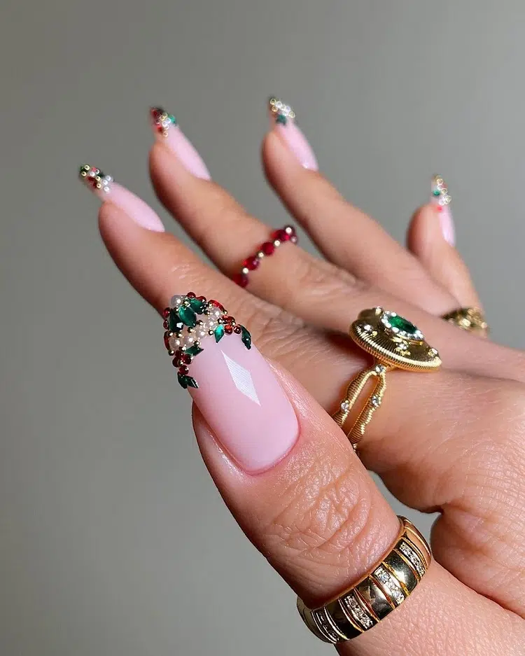 winter christmas nail art decoration ideas 2023 pearls green red gemstones