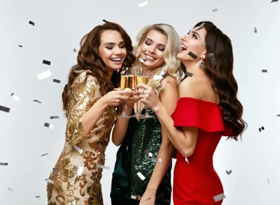 women's holiday party outfits 2023