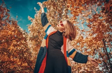 you can wear long cardigans as a raincoat in fall