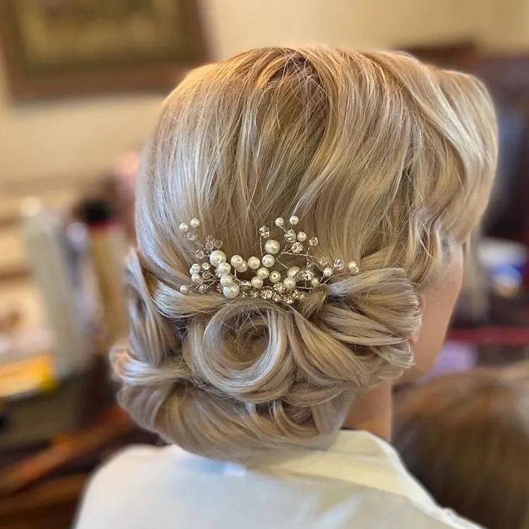 20s updo hairstyle for wedding