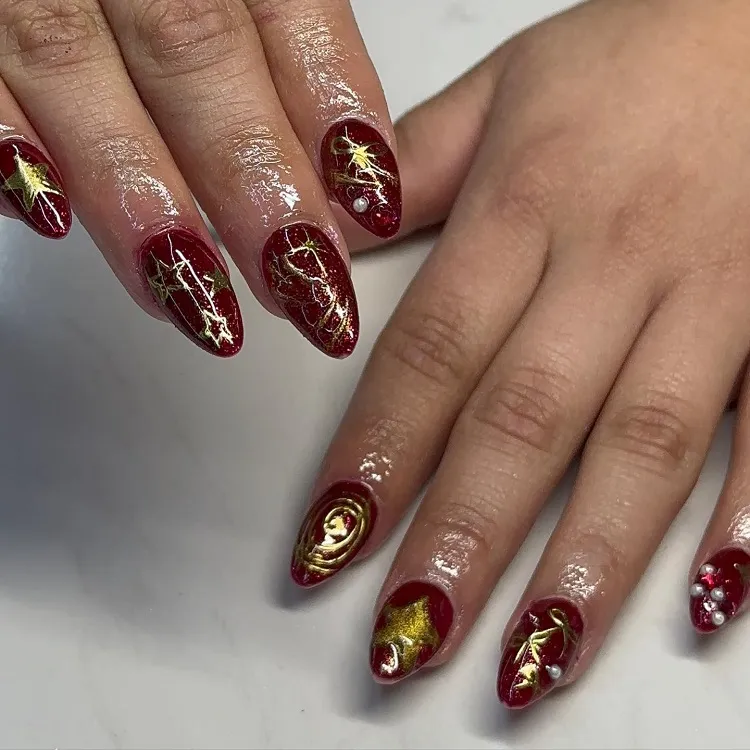 burgundy red glitter nails gold chrome paint christmas decorations