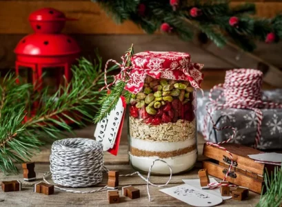 diy christmas cookie mix in a jar