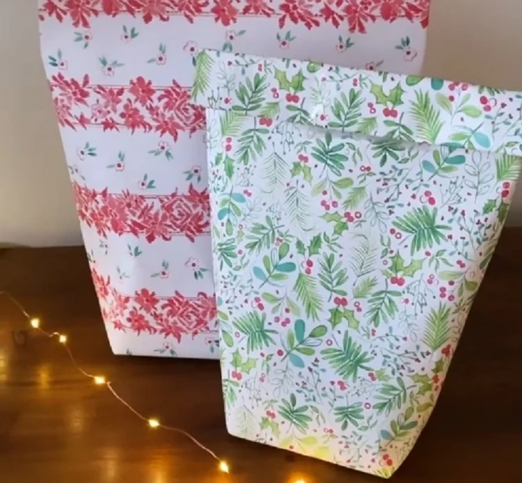 how to make a bag with wrapping paper for christmas guide
