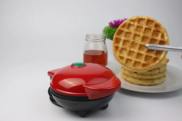 mini waffle maker for wife