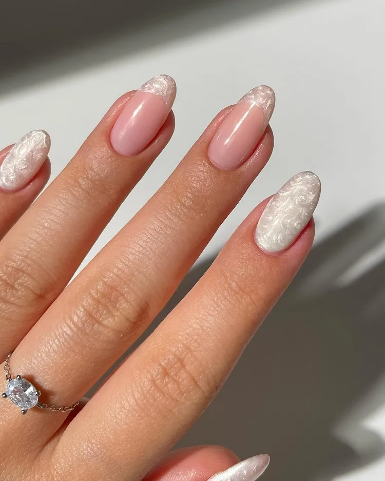 pearl nails trend 2023