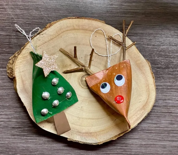 quick tree ornament crafts reindeer and christmas tree from toilet rolls
