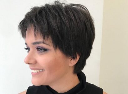 short hairstyles for thick hair 2023