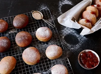 sufganiyot recipe hanukkah desserts 2023