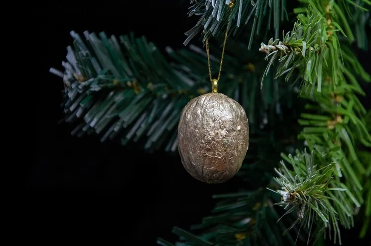 walnut shell christmas ornaments diy project ideas