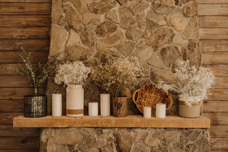 natural décor for your mantel after the holidays
