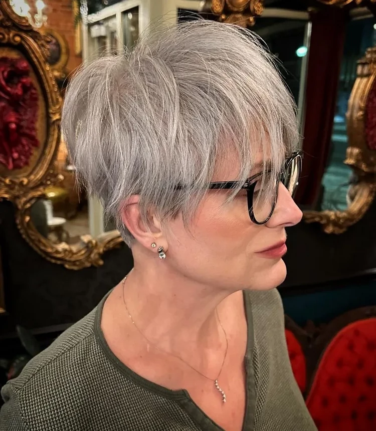 trendy pixie bob haircut for women over 60