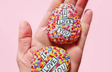 cheap valentines gifts ideas painted rocks
