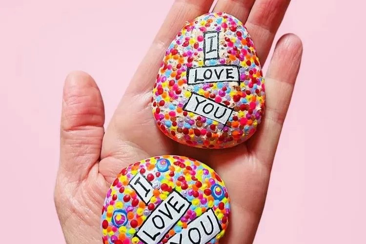 cheap valentines gifts ideas painted rocks