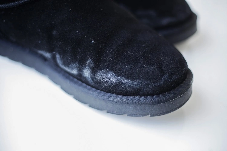 how to get salt stains off boots