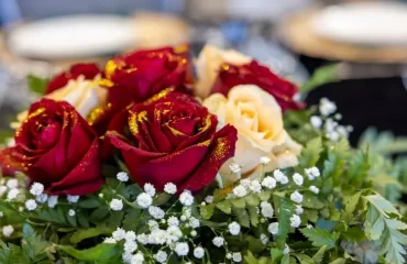 how to make glitter roses at home