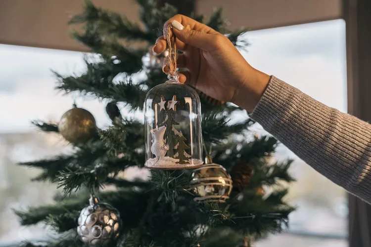 how to store glass baubles to prevent breakage