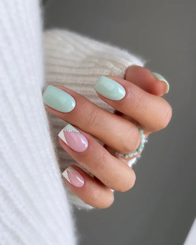 pastel green nails for early spring 2024