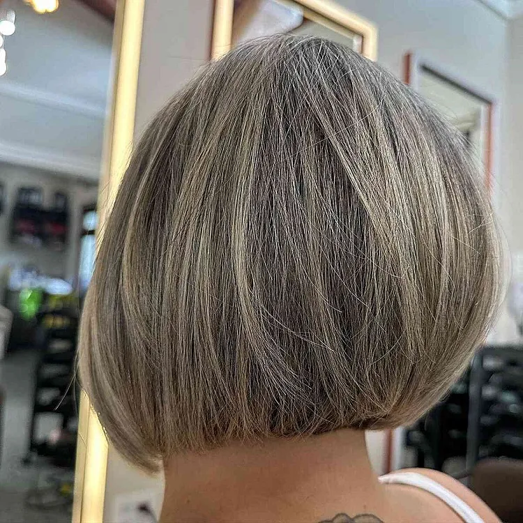 straight bob cut with lowlights for brown hair