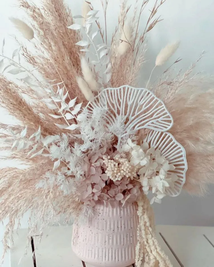 winter dried flower arrangement ideas that delight the eye