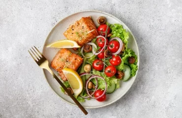 atlantic diet meal salmon salad fresh veg