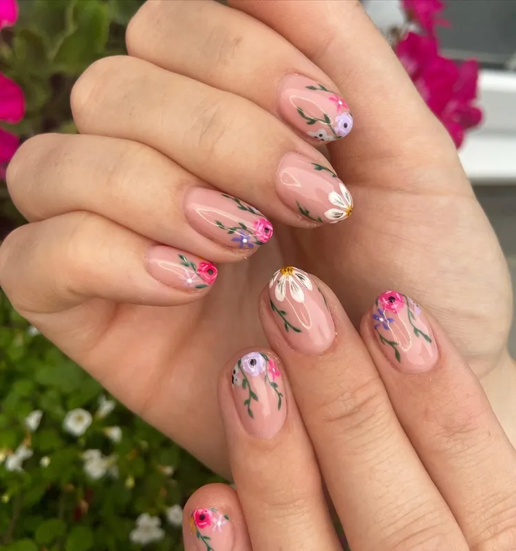 dainty spring nails flowers design idea 2024