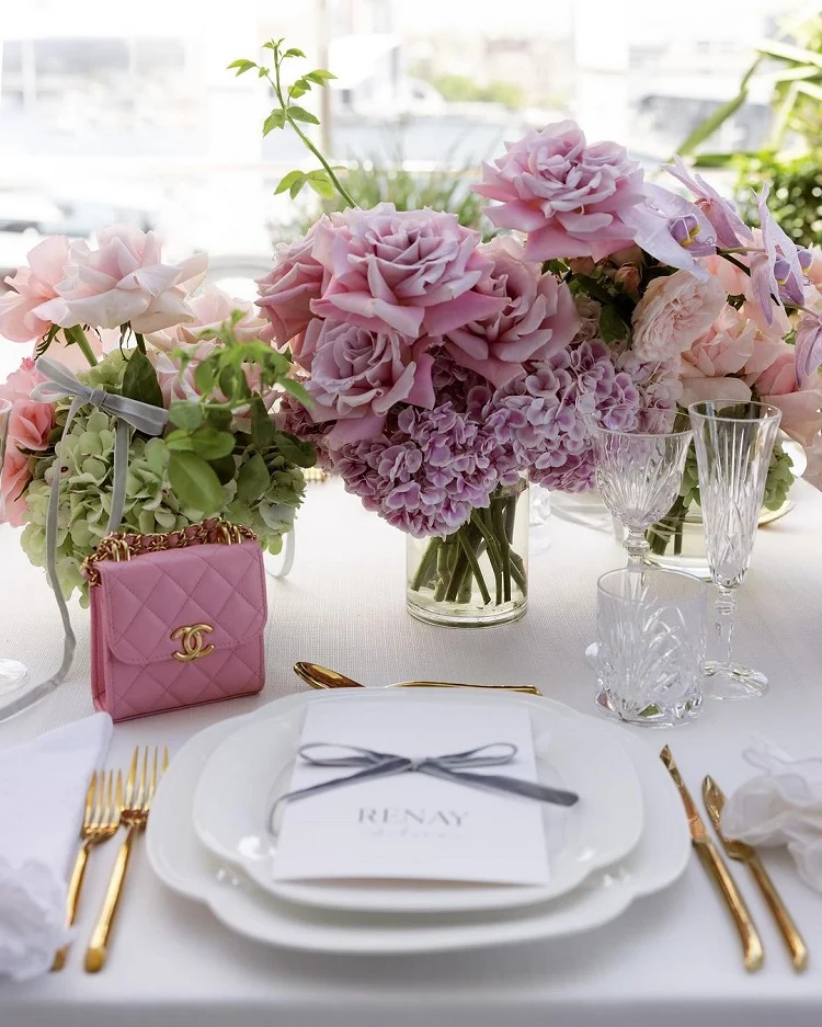 elegant coquette dinner party table arrangement