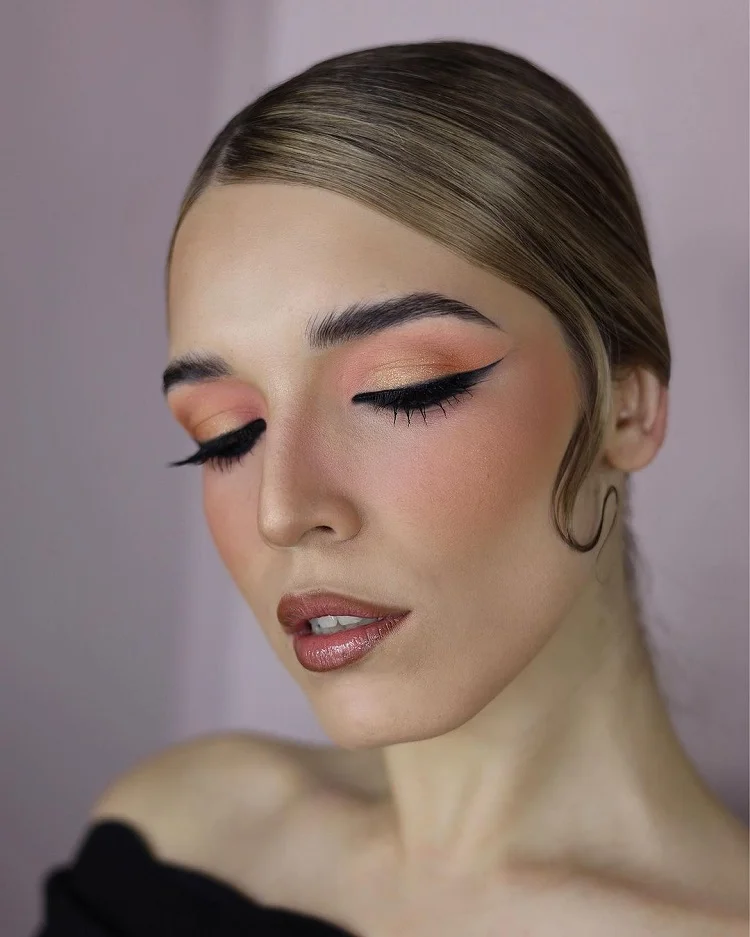 how to wear peach fuzz for makeup