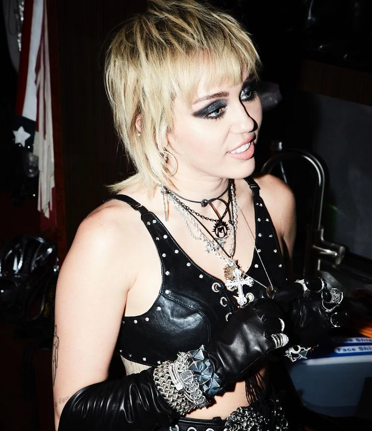 miley cyrus layered modern mullet with choppy fringe