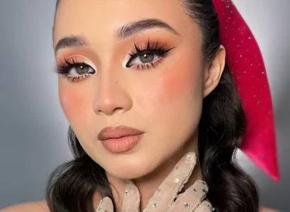 peach fuzz makeup trends 2024 spring