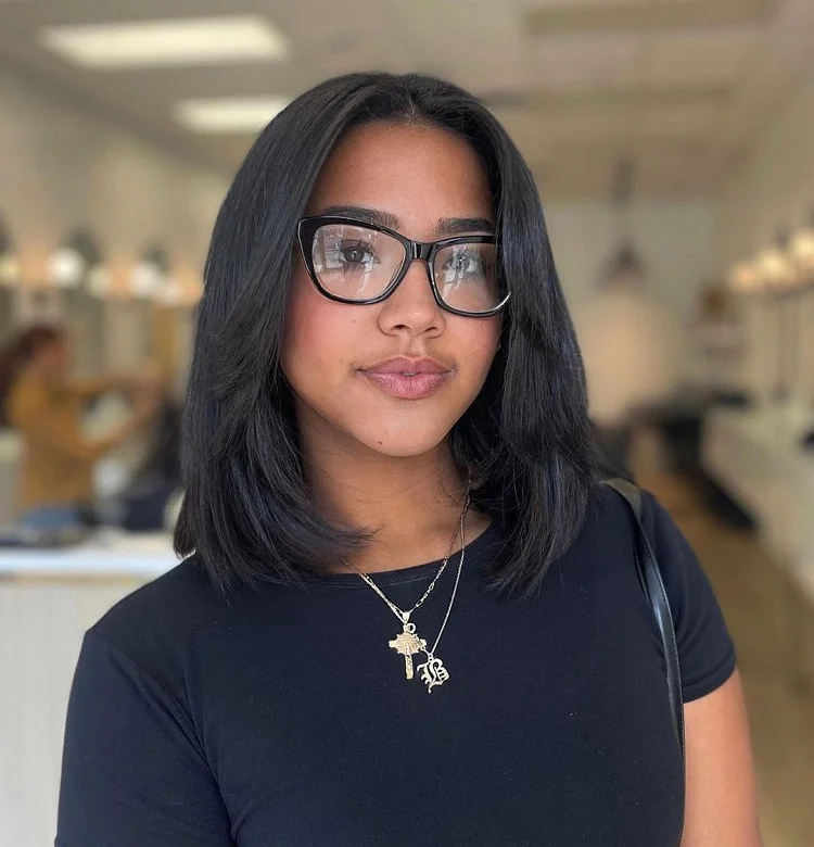 perfect bob for thick hair glasses triangular face shape