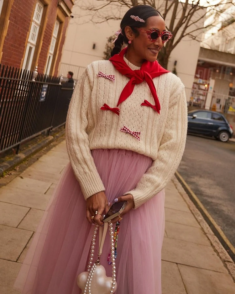 ribbons and bows girly fashion street style london