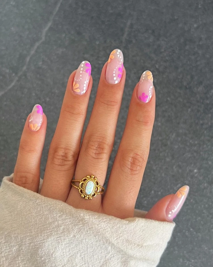 subtle pretty vacation nails spring summer 2024