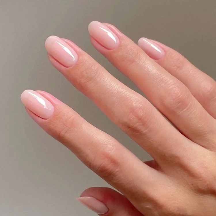 timeless subtle glossy nails