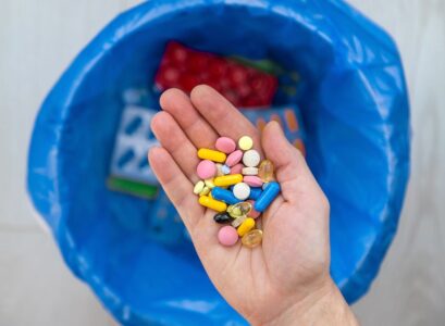 Expired-Supplements-Top-10-Dietary-Aids-and-Safety